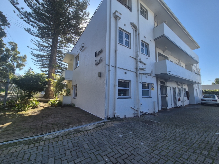 1 Bedroom Property for Sale in Wynberg Upper Western Cape